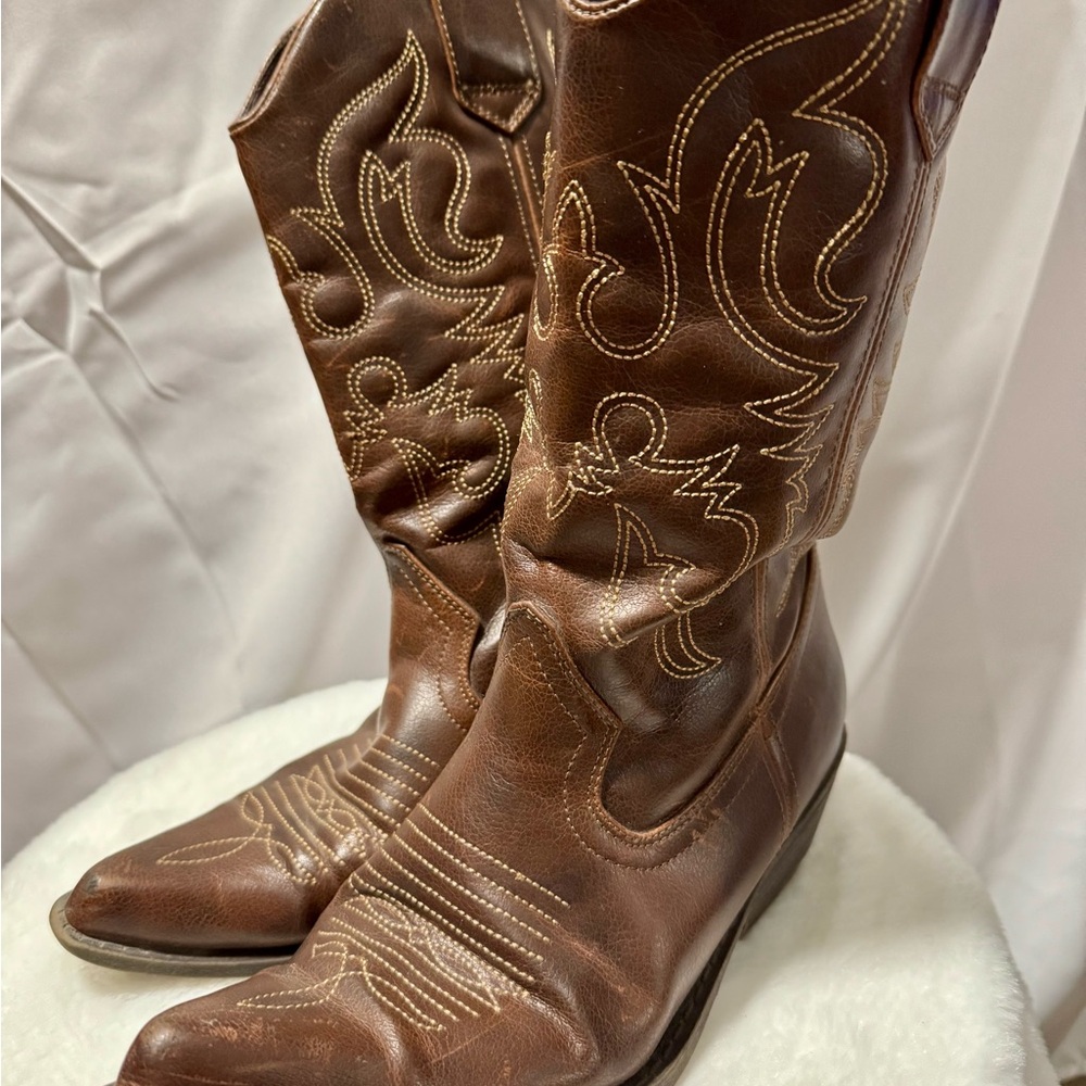 Madden Girl Brown Embroidered Boots